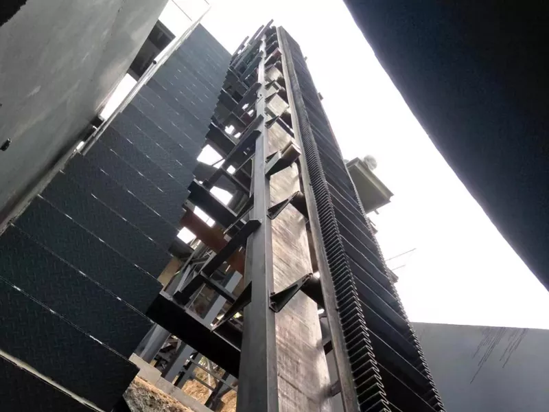 段ボールサイドウォールベルトコンベア